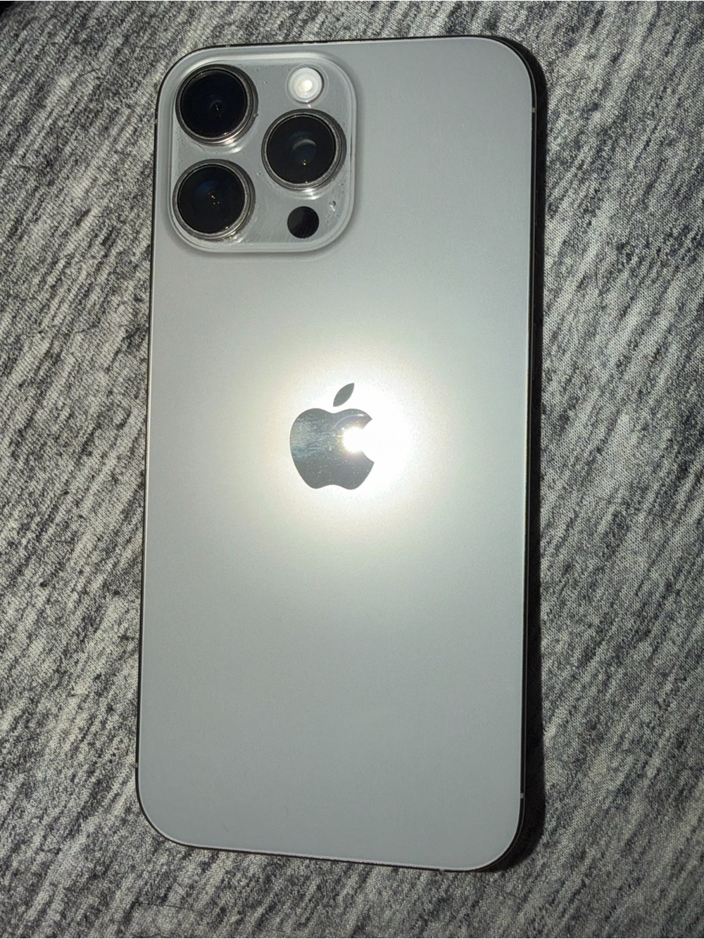 iPhone 16 Pro Max 256GB Natural Titanium-Cricket Carrier-Flawless Condition